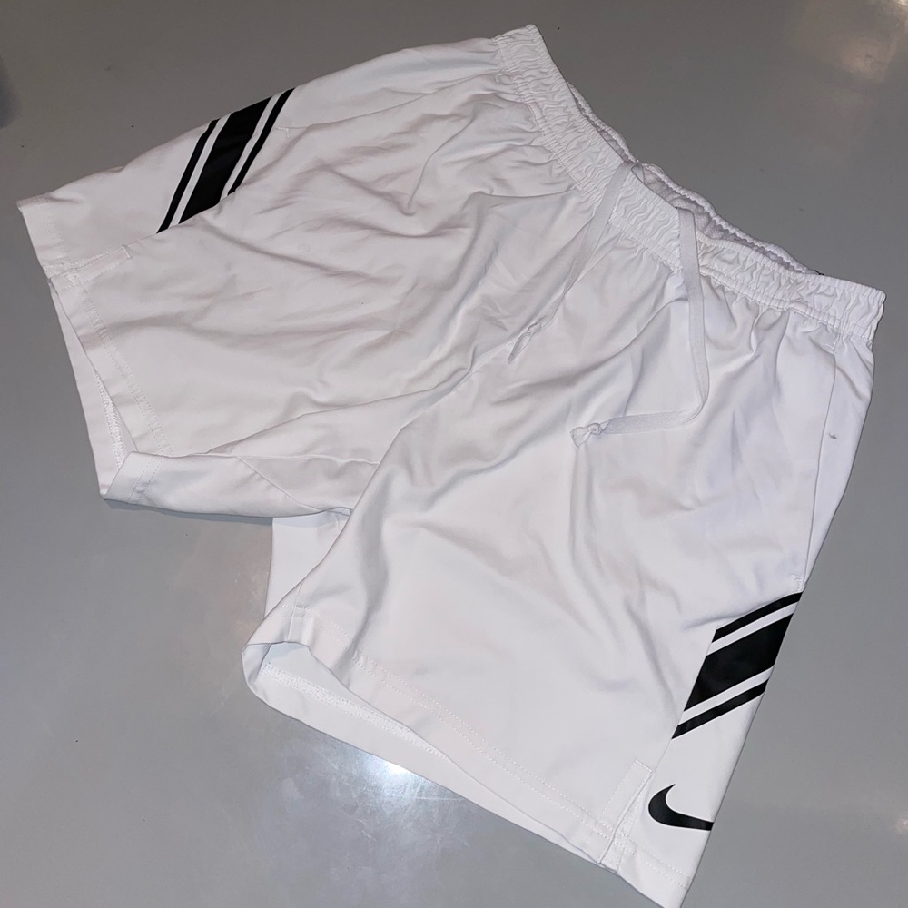 NIKE | men’s dry-fit shorts